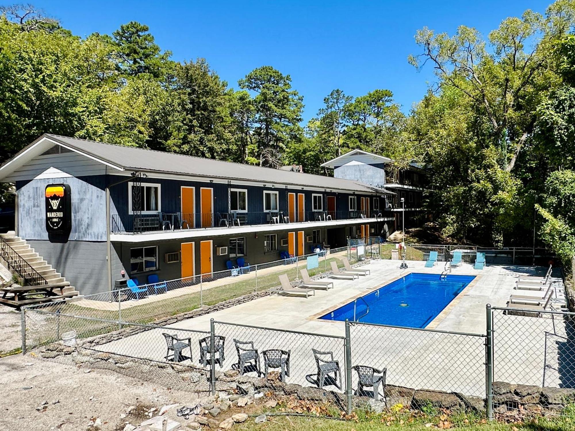 The Wanderoo Lodge Eureka Springs Exterior foto